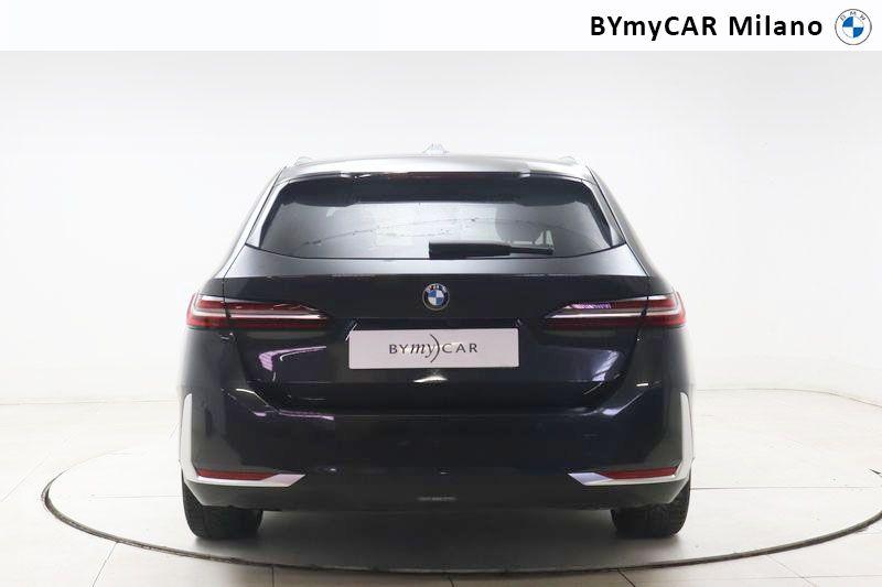 BMW Serie 5 540d Touring 48V xdrive MSport auto https://cdn.bymycar.eu/it-bo/assets/images/vehicles/vo/6250/BMW-SERIE-5-G61-2024-TOURING-jpg-3.jpg