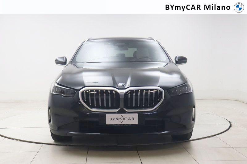 BMW Serie 5 540d Touring 48V xdrive MSport auto https://cdn.bymycar.eu/it-bo/assets/images/vehicles/vo/6250/BMW-SERIE-5-G61-2024-TOURING-jpg-4.jpg