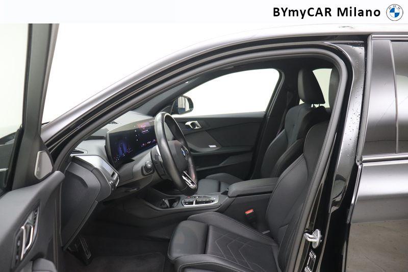 BMW Serie 1 120 48V MSport Pro auto https://cdn.bymycar.eu/it-bo/assets/images/vehicles/vo/6276/BMW-SERIE-1-F70-jpg-10.jpg