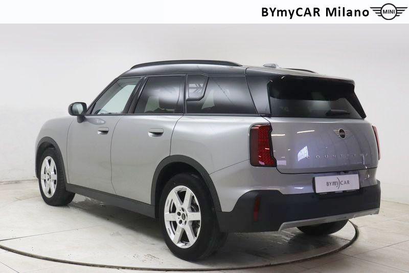 Mini Countryman Mini Countryman 2.0 48V D Classic auto https://cdn.bymycar.eu/it-bo/assets/images/vehicles/vo/6277/MINI-MINI-COUNTRYMAN-U25-jpg-13.jpg