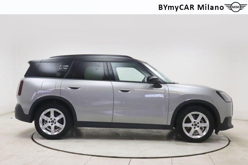 Mini Countryman Mini Countryman 2.0 48V D Classic auto https://cdn.bymycar.eu/it-bo/assets/images/vehicles/vo/6277/MINI-MINI-COUNTRYMAN-U25-jpg-5.jpg