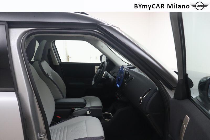 Mini Countryman Mini Countryman 2.0 48V D Classic auto https://cdn.bymycar.eu/it-bo/assets/images/vehicles/vo/6277/MINI-MINI-COUNTRYMAN-U25-jpg-7.jpg