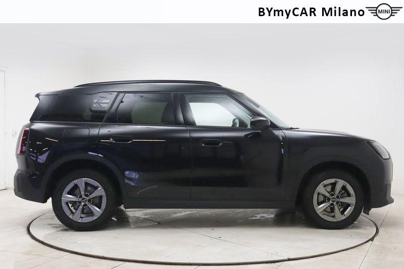 Mini Countryman Mini Countryman 2.0 48V D Classic auto https://cdn.bymycar.eu/it-bo/assets/images/vehicles/vo/6279/MINI-MINI-COUNTRYMAN-U25-jpg-6.jpg