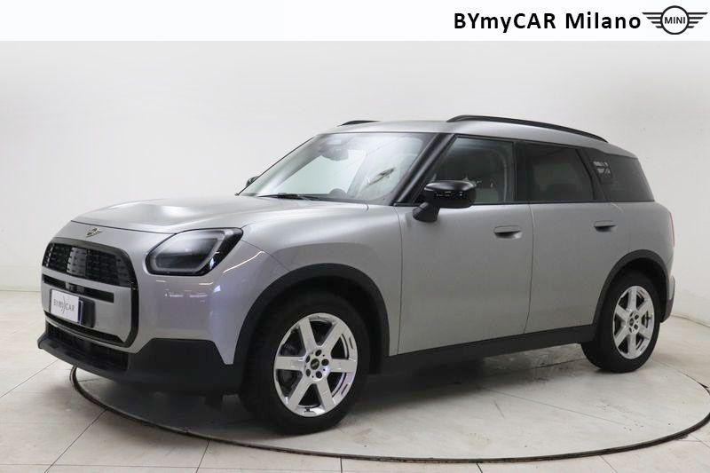 Mini Countryman Mini Countryman 2.0 48V D Classic auto https://cdn.bymycar.eu/it-bo/assets/images/vehicles/vo/6282/MINI-MINI-COUNTRYMAN-U25-jpg-0.jpg