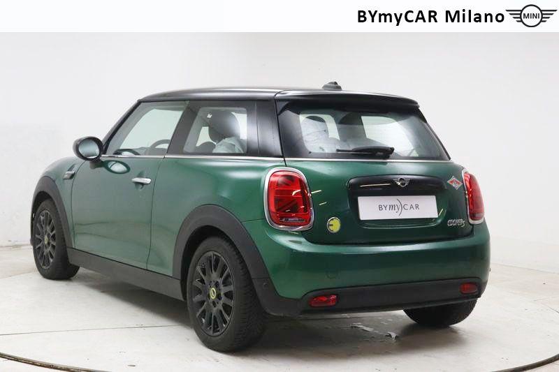 Mini Mini Mini 3p Cooper SE Classic auto https://cdn.bymycar.eu/it-bo/assets/images/vehicles/vo/6285/MINI-MINI-F56-2021-FULL-ELECTRIC-jpg-14.jpg