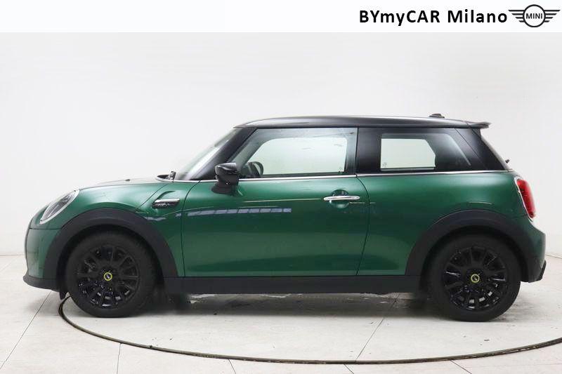 Mini Mini Mini 3p Cooper SE Classic auto https://cdn.bymycar.eu/it-bo/assets/images/vehicles/vo/6285/MINI-MINI-F56-2021-FULL-ELECTRIC-jpg-2.jpg