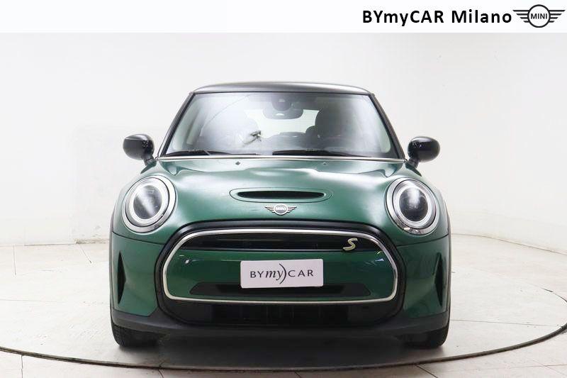 Mini Mini Mini 3p Cooper SE Classic auto https://cdn.bymycar.eu/it-bo/assets/images/vehicles/vo/6285/MINI-MINI-F56-2021-FULL-ELECTRIC-jpg-4.jpg