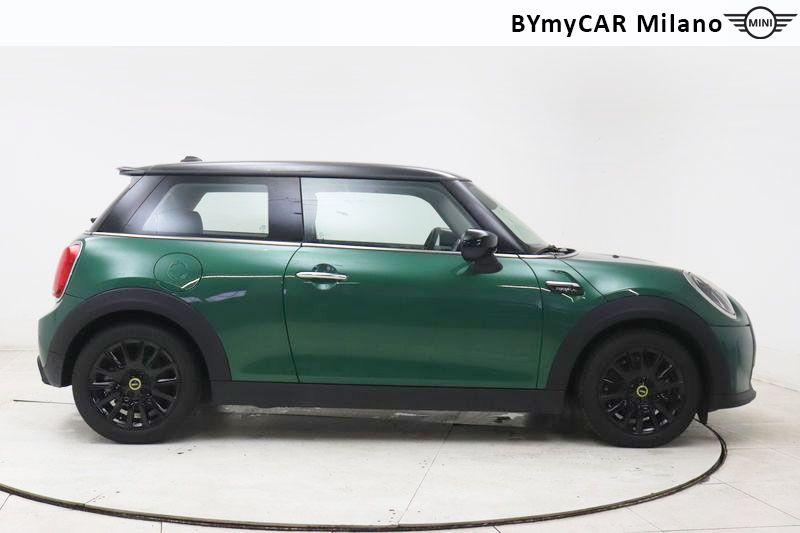 Mini Mini Mini 3p Cooper SE Classic auto https://cdn.bymycar.eu/it-bo/assets/images/vehicles/vo/6285/MINI-MINI-F56-2021-FULL-ELECTRIC-jpg-6.jpg