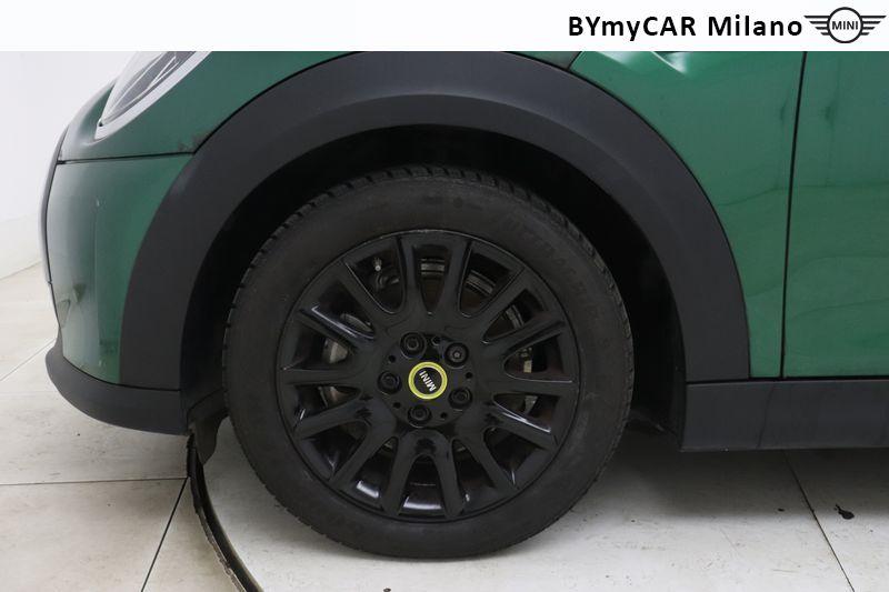 Mini Mini Mini 3p Cooper SE Classic auto https://cdn.bymycar.eu/it-bo/assets/images/vehicles/vo/6285/MINI-MINI-F56-2021-FULL-ELECTRIC-jpg-9.jpg