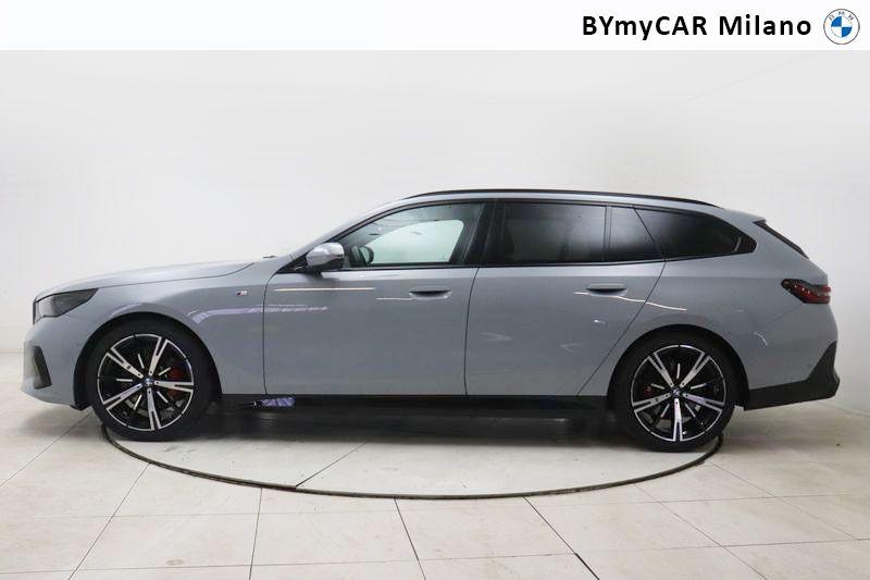 BMW Serie 5 520d Touring 48V xdrive MSport auto https://cdn.bymycar.eu/it-bo/assets/images/vehicles/vo/6286/BMW-SERIE-5-G61-2024-TOURING-jpg-2.jpg