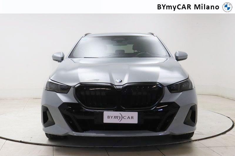 BMW Serie 5 520d Touring 48V xdrive MSport auto https://cdn.bymycar.eu/it-bo/assets/images/vehicles/vo/6286/BMW-SERIE-5-G61-2024-TOURING-jpg-4.jpg