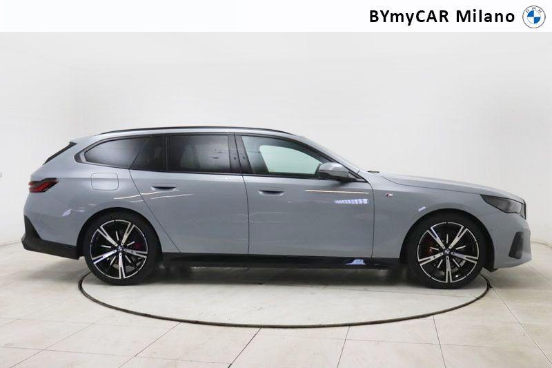 BMW Serie 5 520d Touring 48V xdrive MSport auto https://cdn.bymycar.eu/it-bo/assets/images/vehicles/vo/6286/BMW-SERIE-5-G61-2024-TOURING-jpg-6.jpg