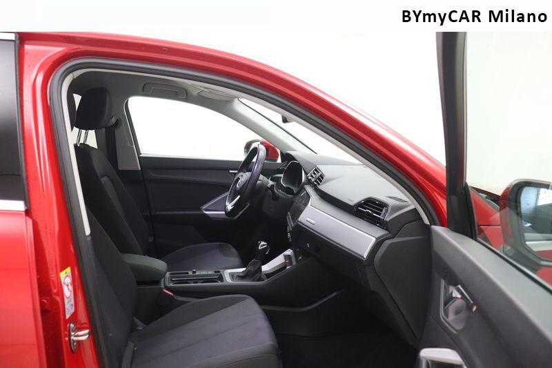 Audi Q3 Q3 Sportback 40 2.0 tdi S line edition quattro 200cv s-tronic https://cdn.bymycar.eu/it-bo/assets/images/vehicles/vo/6289/AUDI-Q3-I-2019-SPORTBACK-jpg-8.jpg