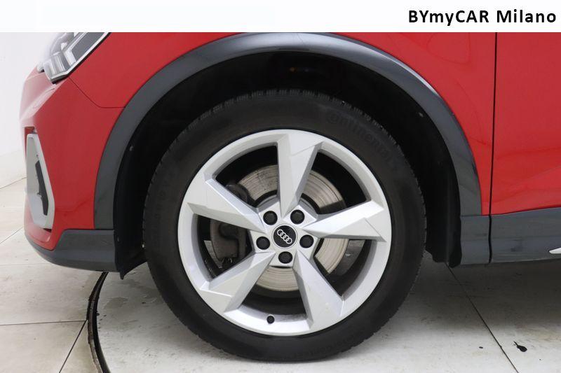 Audi Q3 Q3 Sportback 40 2.0 tdi S line edition quattro 200cv s-tronic https://cdn.bymycar.eu/it-bo/assets/images/vehicles/vo/6289/AUDI-Q3-I-2019-SPORTBACK-jpg-9.jpg