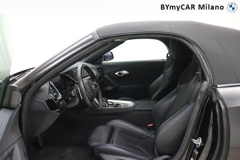 BMW Z4 Z4 M40i auto https://cdn.bymycar.eu/it-bo/assets/images/vehicles/vo/6292/BMW-Z4-G29-LCI-2023-jpg-10.jpg
