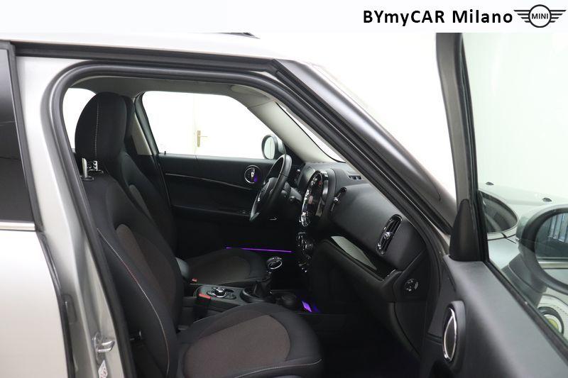 Mini Countryman Mini Countryman 1.5 Cooper SE Classic all4 auto https://cdn.bymycar.eu/it-bo/assets/images/vehicles/vo/6296/MINI-MINI-COUNTRYMAN-F60-2020-jpg-8.jpg