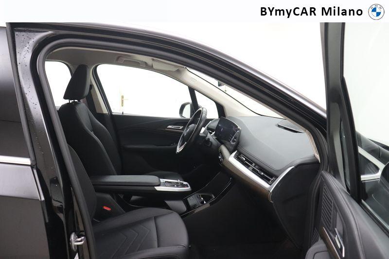 BMW Serie 2 218d Active Tourer Luxury auto https://cdn.bymycar.eu/it-bo/assets/images/vehicles/vo/6301/BMW-SERIE-2-U06-ACTIVE-TOURER-jpg-8.jpg