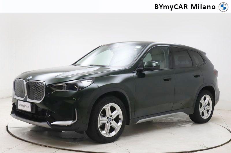 BMW X1 iX1 edrive 20 X-Line https://cdn.bymycar.eu/it-bo/assets/images/vehicles/vo/6308/BMW-X1-U11-jpg-0.jpg