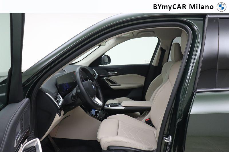 BMW X1 iX1 edrive 20 X-Line https://cdn.bymycar.eu/it-bo/assets/images/vehicles/vo/6308/BMW-X1-U11-jpg-11.jpg